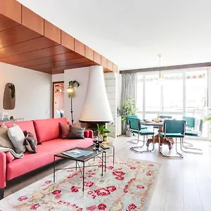 https://sweet-inn-apartments-compte-borrell.topbarcelonahotels.com